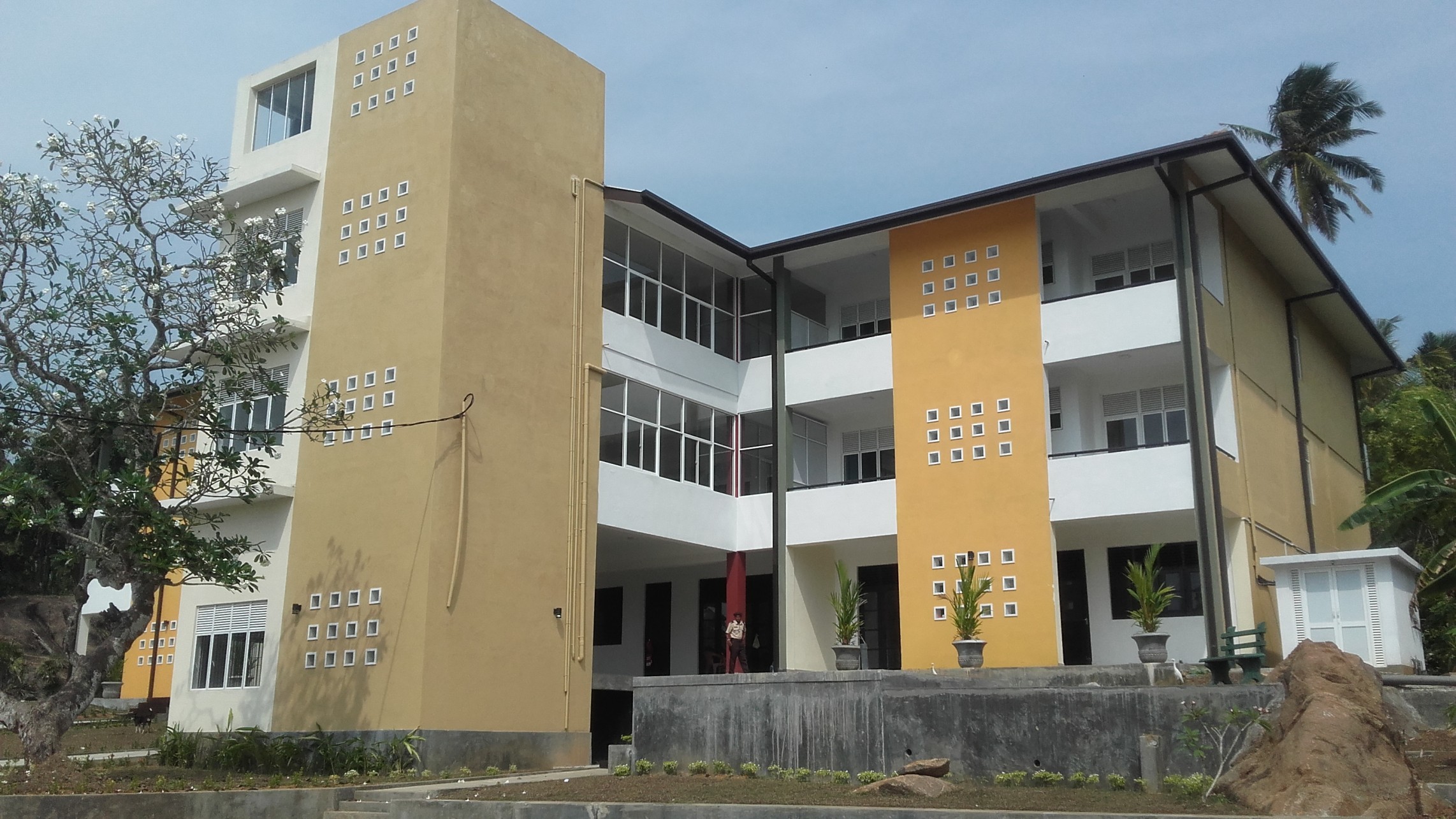  Doctor Quarters Balapitiya  